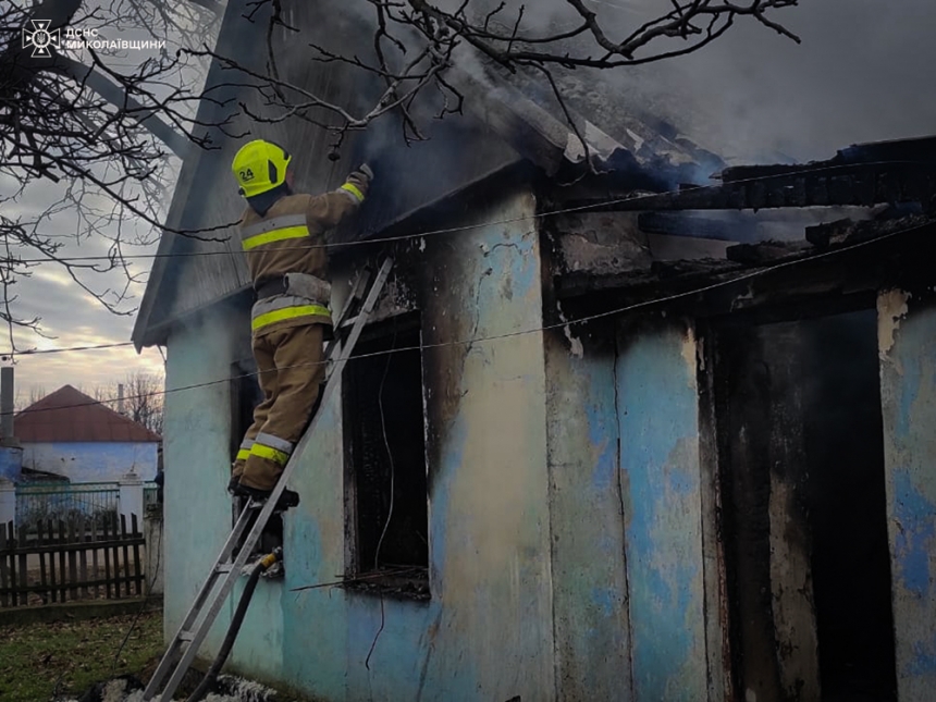 В Николаевской области горел жилой дом – погибла женщина