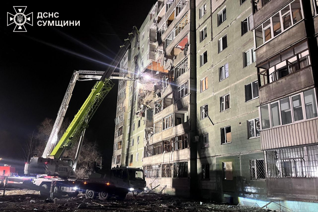 Взрыв в Сумах, взрыв в Сумах сегодня, Сумы, новости Сумы, атака БПЛА, атака беспилотников, атака дронов, взрывы, ночная атака, обстрелы Украины