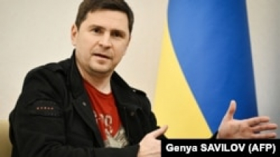«Україна не причетна»: Подоляк щодо стрілянини у ТЦ під Москвою
